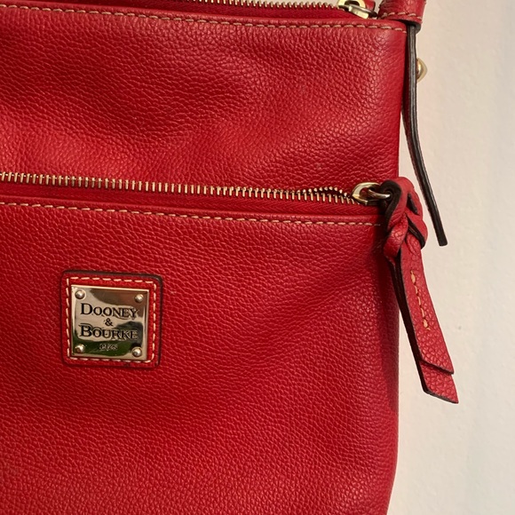 DOONEY & BURKE Red Leather Bag - Picture 2 of 4